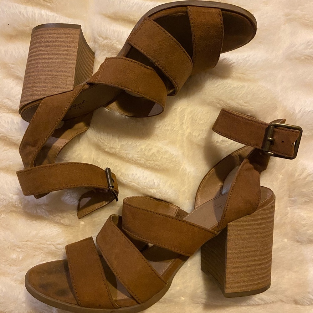 Universal Thread Casual Heels